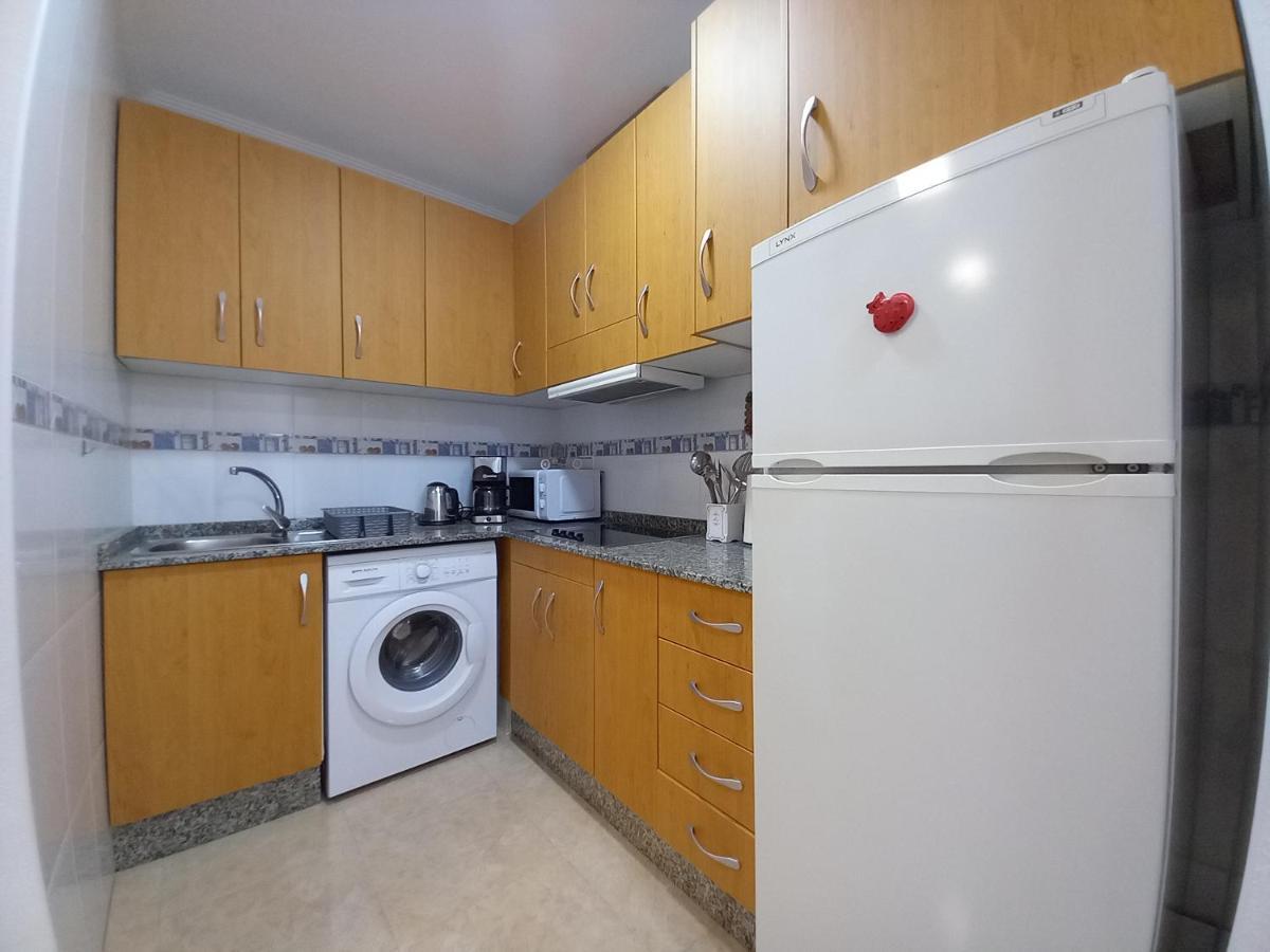 טורבייחה Macarena III Apartments, 300 Meter Zu Playa Del Cura מראה חיצוני תמונה