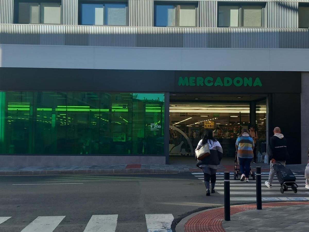 טורבייחה Macarena III Apartments, 300 Meter Zu Playa Del Cura מראה חיצוני תמונה